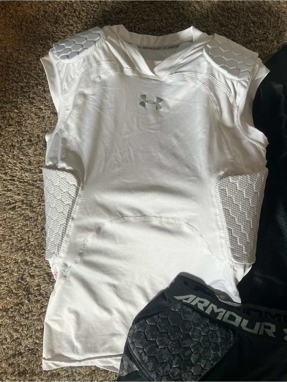 Under Armour Football Gear Set - White & Black - Picture 3 of 7